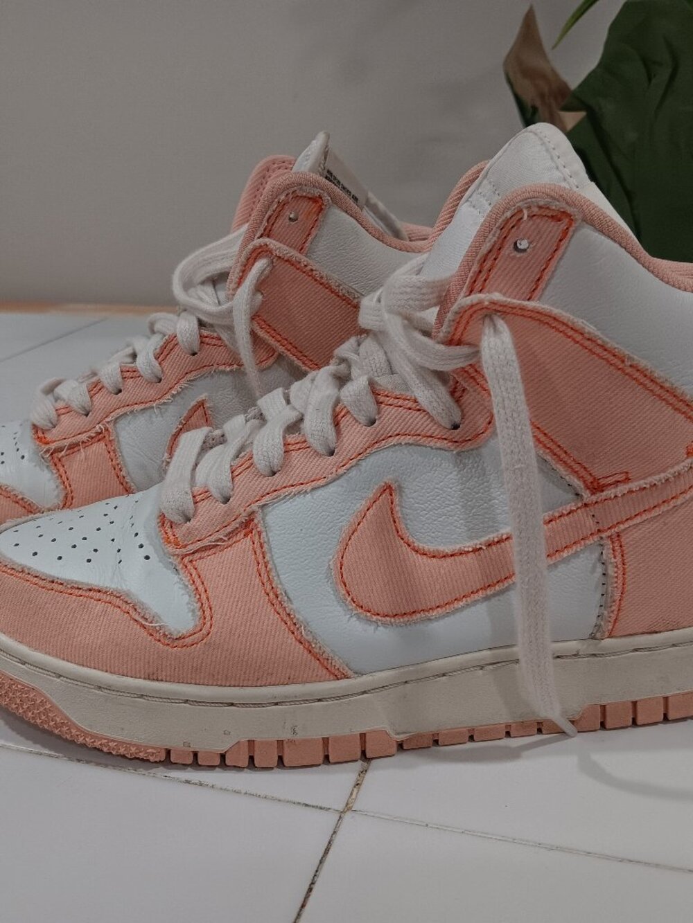 Womans Nike Dunk High 1985 sneakers / arctic orange / Size 8 - Picture 2 of 10